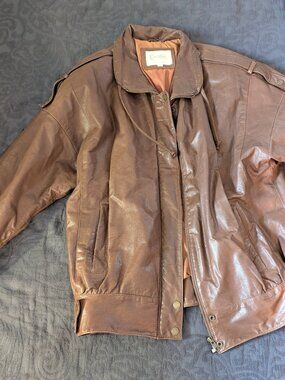 Vintage 80s Oversized Heavy Brown Genuine Leather Bomber Jacket - Size M